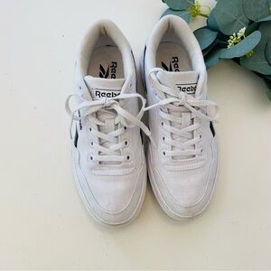 Reebok Lace Up Classic Sneakers